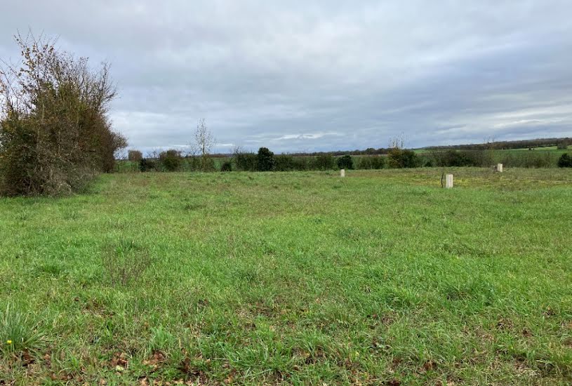  Vente Terrain à bâtir - 401m² à Blanzay-sur-Boutonne (17470) 