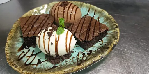 Brownie Chocolate Indulgence