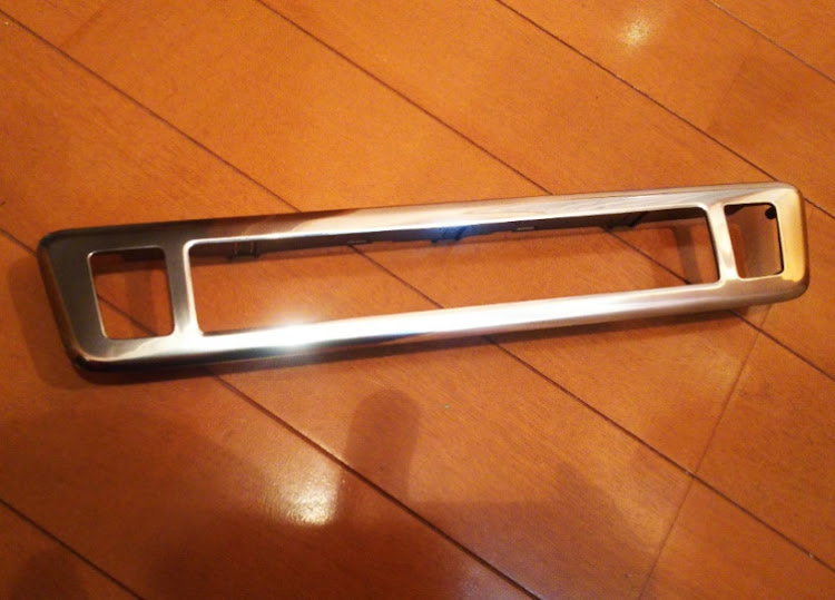 ヴェルファイアのDIY・細かすぎて伝わらないパーツに関するカスタム事例の投稿画像1枚目