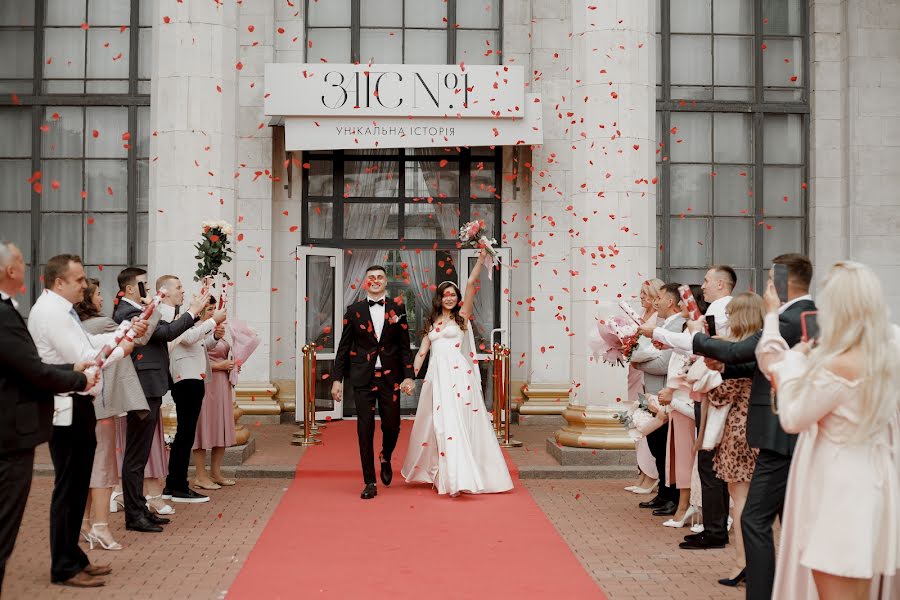 Fotógrafo de casamento Alena Kravchenko (kravchenkoal). Foto de 28 de janeiro 2023