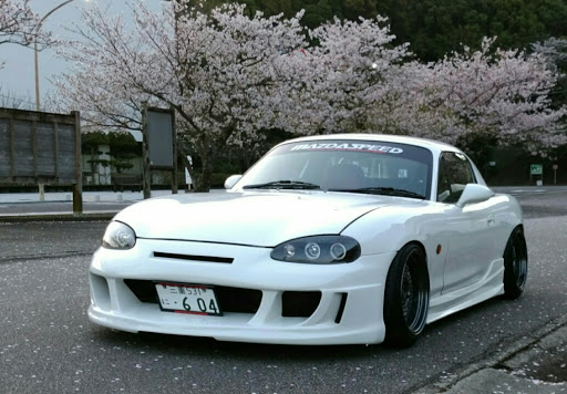 ロードスター Nb8cのクラシカルスポーツカー 走れるシャコタン ワクワクする車 もう少しにぎやかに 桜咲く に関するカスタム メンテナンスの投稿画像 車のカスタム情報はcartune
