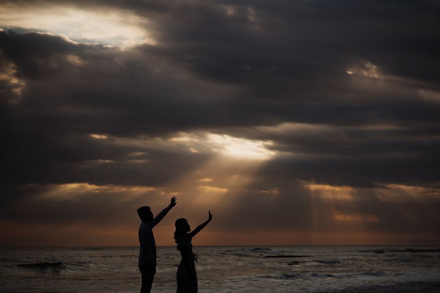 Pulmafotograaf Gustu Hendra (gustuhendra). Foto tehtud 25 september 2019