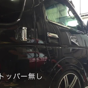 ハイエースワゴン TRH214W