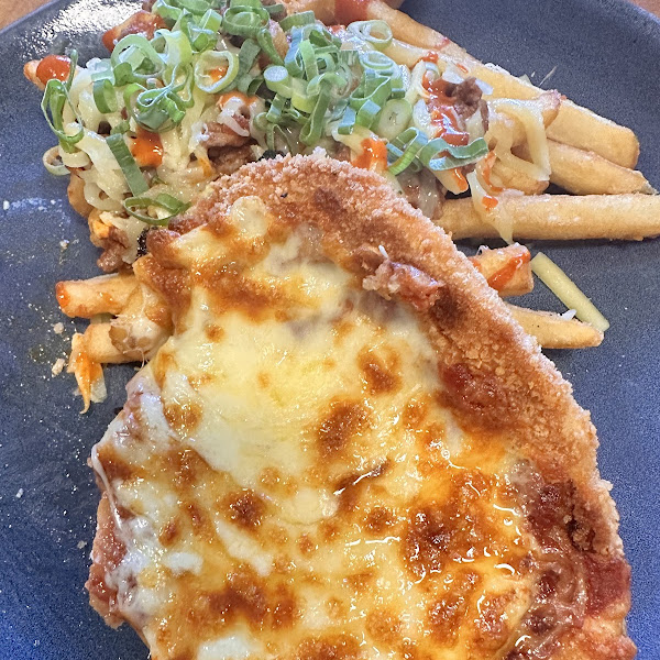 Parmy and loaded chilli fries