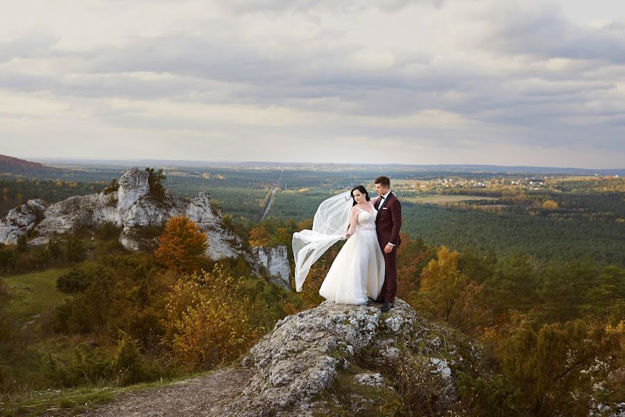 結婚式の写真家Iwona Rzeczycka (rzstudio)。2021 6月5日の写真