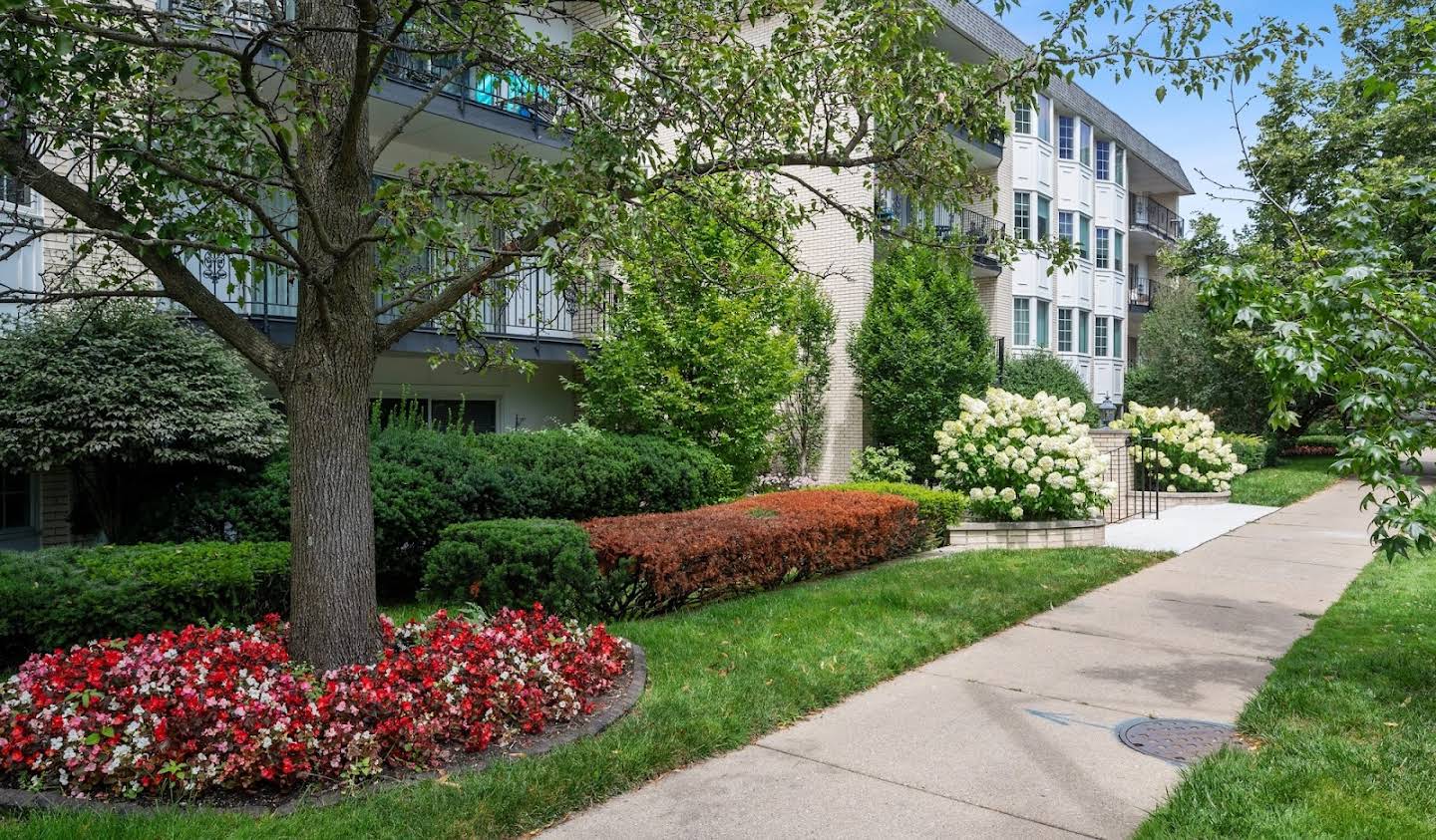 Apartment Wilmette