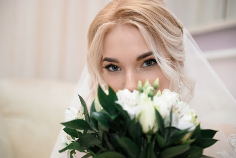 Fotografer pernikahan Yura Maksimov (photomaksimov). Foto tanggal 5 Januari 2022