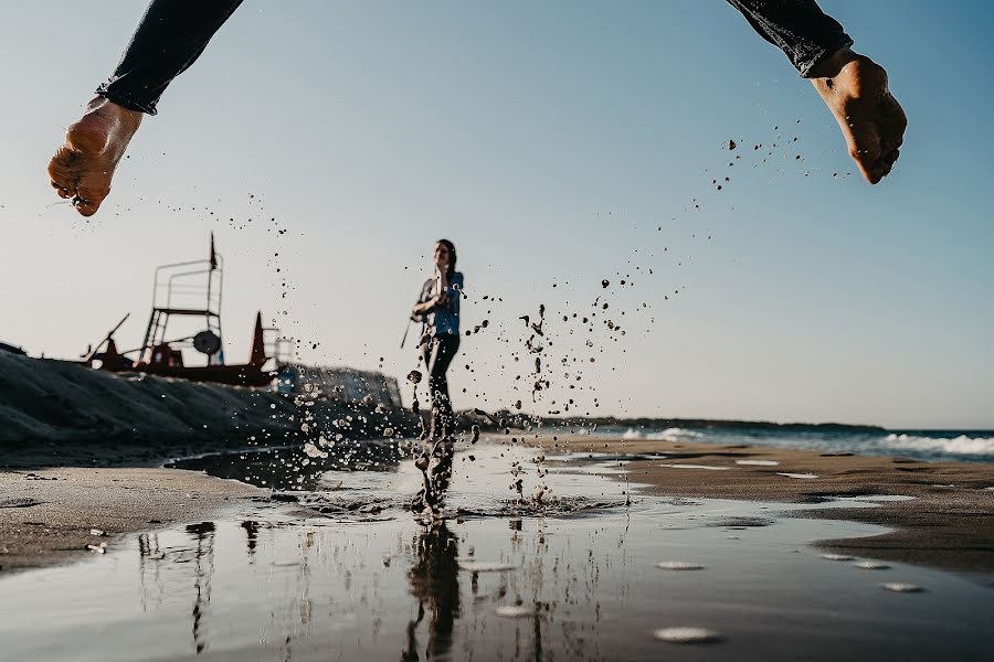 Wedding photographer Mirko Accogli (mirkoaccogli10). Photo of 25 June 2019