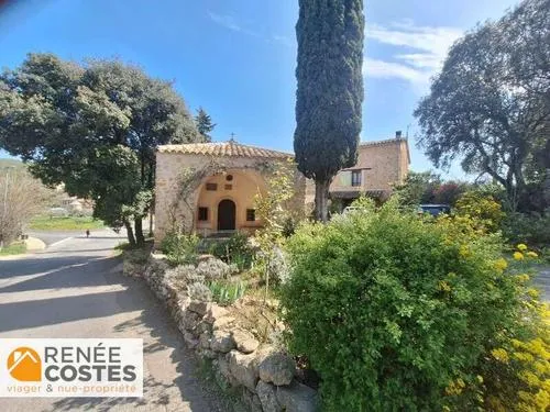 Bâtisse en pierre, extérieur fleuri - acheter Maison à LORGUES, 4 pièces, 5 chambres 6