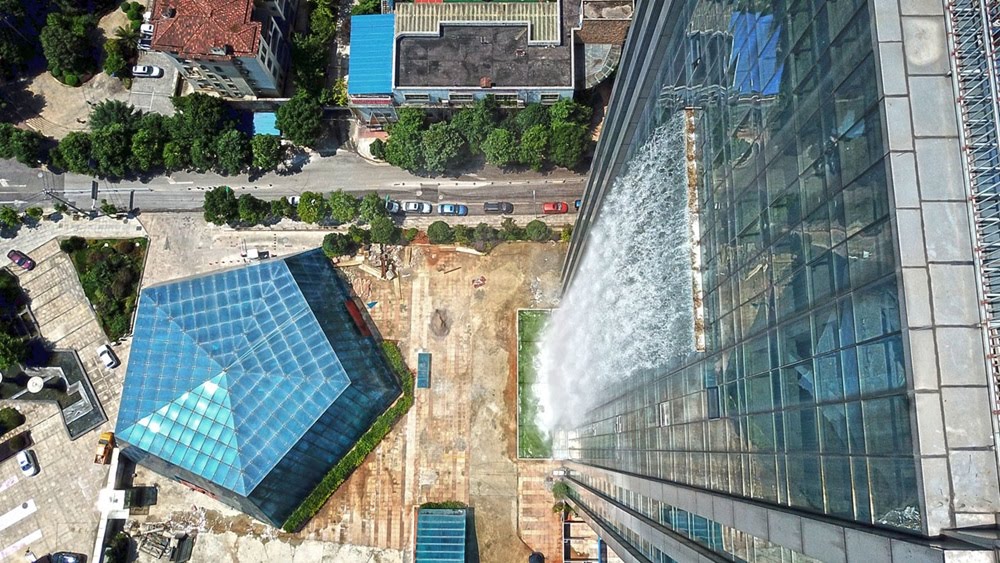 Liebian Building, a maior cachoeira urbana do mundo