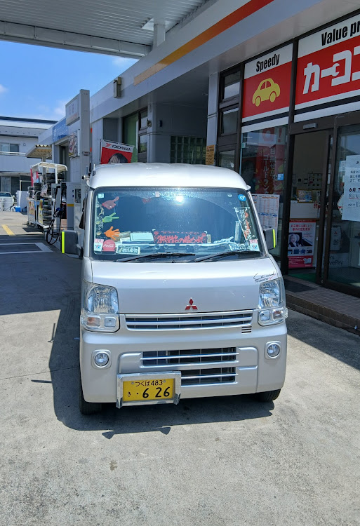 ミニキャブバンのパーツ外し作業・ガソリンスタンドにて・オイル交換作業・パーツ取り付け完了・長々とお付き合いくださいまして有難う御座いました🍀🙇‍♂️に関するカスタム事例の投稿画像6枚目