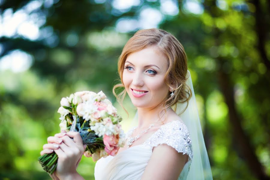 Fotógrafo de casamento Natasha Rezcova (natarezphoto). Foto de 27 de janeiro 2016