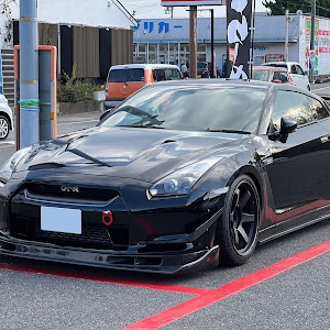 NISSAN GT-R R35