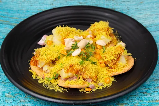 Sev Batata Puri