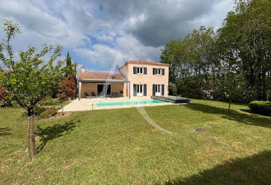 House with pool and terrace 3