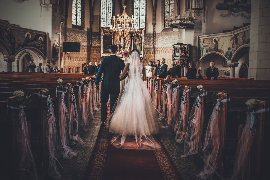 Fotografo di matrimoni Kinga Mucha (muchaart). Foto del 3 dicembre 2018