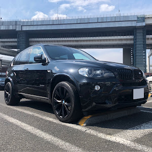 X5 E70