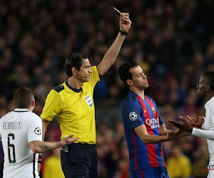 Geen gevolgen voor scheidsrechter van Barça-PSG, die steun krijgt van UEFA