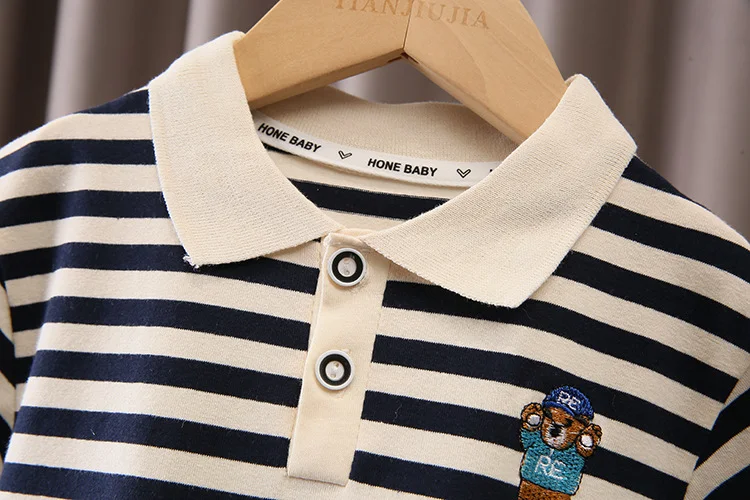 Kinder zomerpak met gestreepte shorts met korte mouwen