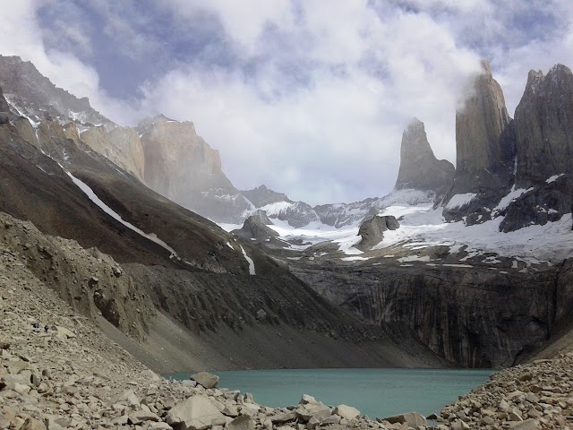 SUBIDA A MIRADOR BASE DE LAS TORRES DEL PAINE - CHILE, de Norte a Sur con desvío a Isla de Pascua (22)