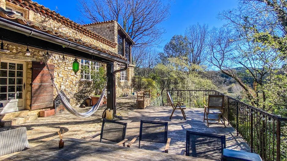 Vente maison 8 pièces 253 m² à Uzès (30700), 725 000 €