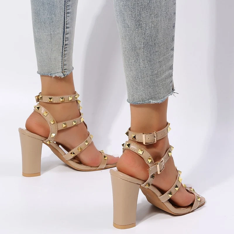 Rivet Sandalen Damen mit Schnalle Riemen Eckiger Absatz High Heels Gladiatorschuhe für stilvollen Auftritt und Komfort