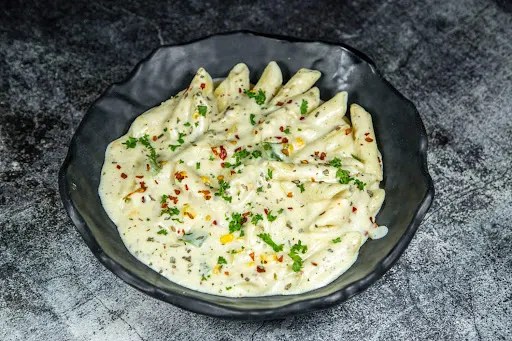 Veg White Sauce Pasta