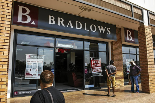 No Comfort In Faulty Bradlows Lounge Suite