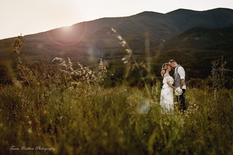 Fotógrafo de casamento Tania Poulkou (taniapoulkou). Foto de 8 de julho 2022