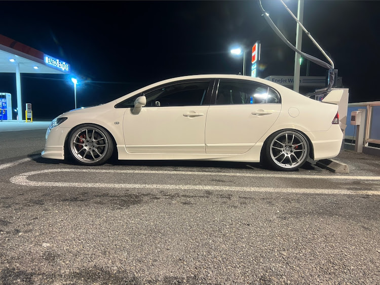 シビックタイプRのFD2シビックタイプR・HONDA RACING・2023年もよろしくお願いします・新年のご挨拶・あけましておめでとうございますに関するカスタム事例の投稿画像2枚目