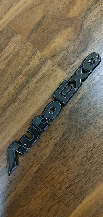 MAZDA3のMazda3・MAZDA・マツダ・エンブレム塗装・ブラックメッキに関するカスタム事例の投稿画像4枚目