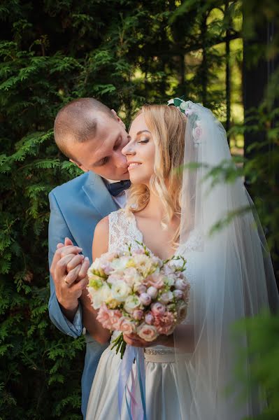 Fotografo di matrimoni Ekaterina Sandugey (photocat). Foto del 25 dicembre 2016