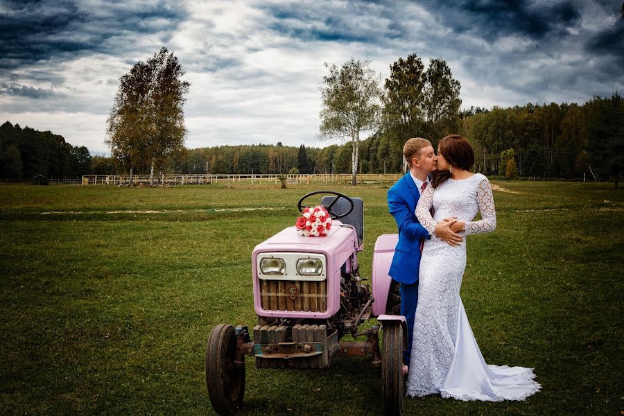 Fotógrafo de casamento Vadim Blagoveschenskiy (photoblag). Foto de 13 de outubro 2016