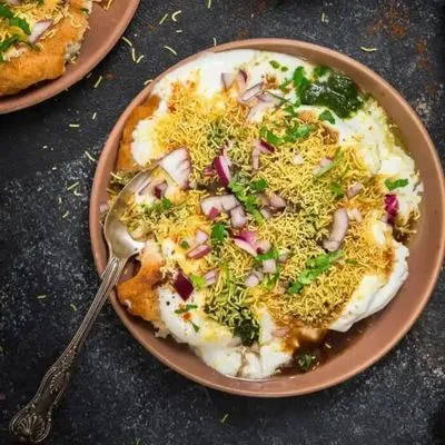 Aloo Tikki (With Dahi Chatni)