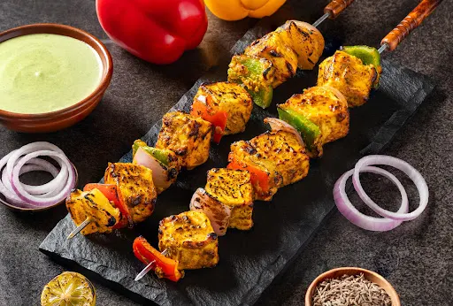 Paneer Tikka Shashlik (8 Pcs)