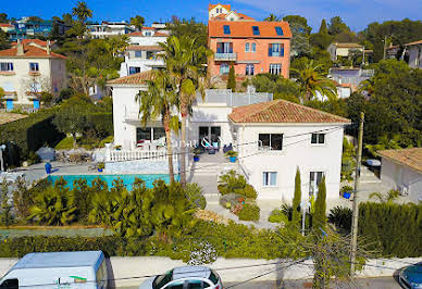 Villa with pool and terrace 3