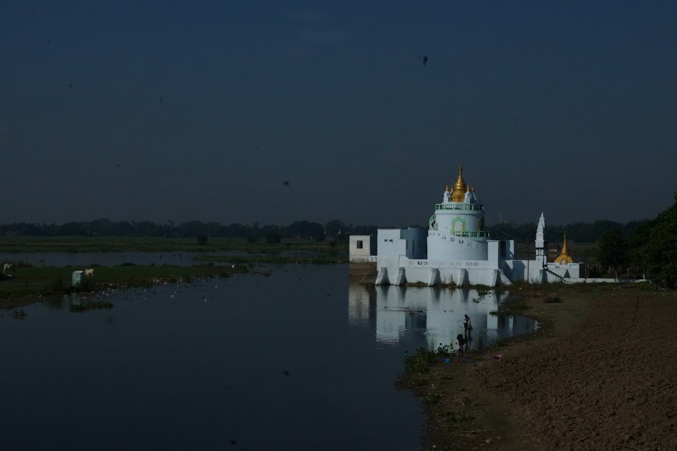 "Мы были в Мьянме!" "В Мя? В Мья? В Мня? Это что, это где?" ноябрь 2014г.