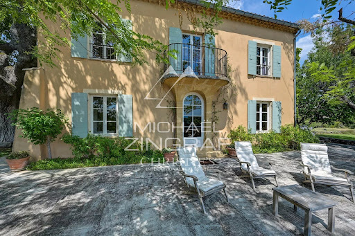 Property with pool and garden 2