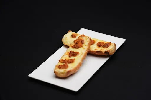 Chicken Tikka Garlic Bread