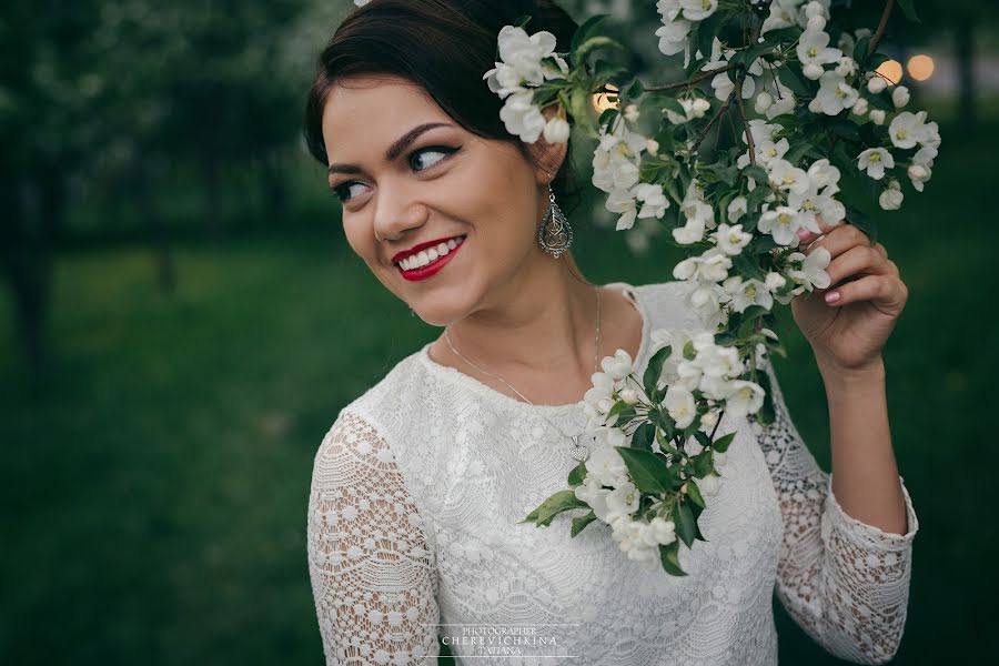 Fotógrafo de casamento Tatyana Cherevichkina (cherevichkina). Foto de 20 de maio 2015