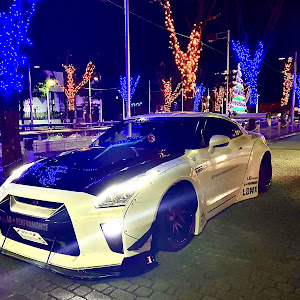 NISSAN GT-R R35