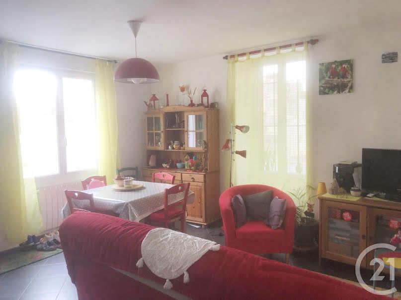 Vente appartement 2 pièces 46 m² à Etampes (91150), 97 000 €