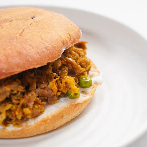 Mock-Meat Baked Bhaji Bun