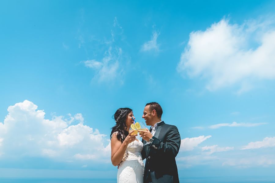 Fotógrafo de casamento Pietro Dambrosio (fduepuntozero). Foto de 18 de novembro 2019