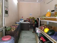 Fruit & Vegetable Store photo 1