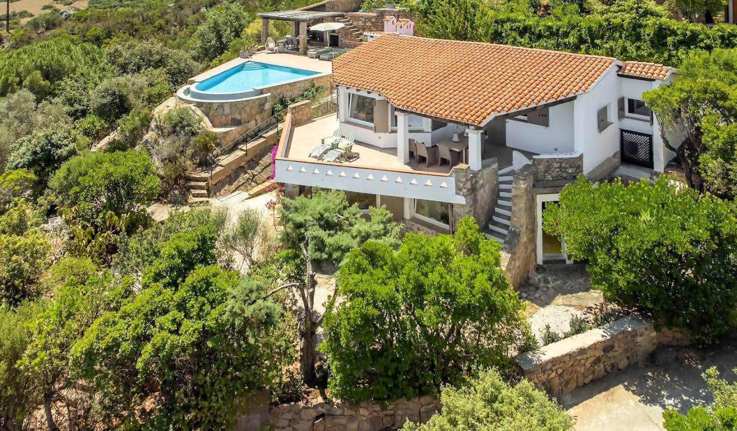 Villa avec piscine et terrasse San Teodoro