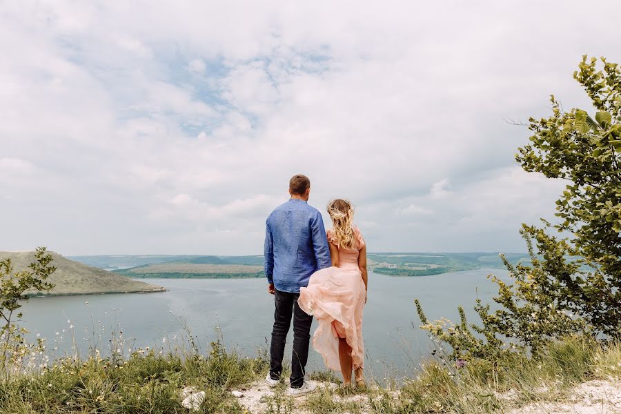 Fotógrafo de casamento Mіra Osachuk (miraosachuk). Foto de 8 de setembro 2018