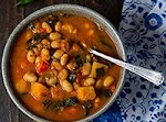 White Bean Stew with Winter Squash and Kale was pinched from <a href="http://blog.fatfreevegan.com/2013/10/white-bean-stew-with-winter-squash-and-kale.html" target="_blank">blog.fatfreevegan.com.</a>