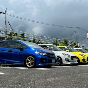 フィット GP5