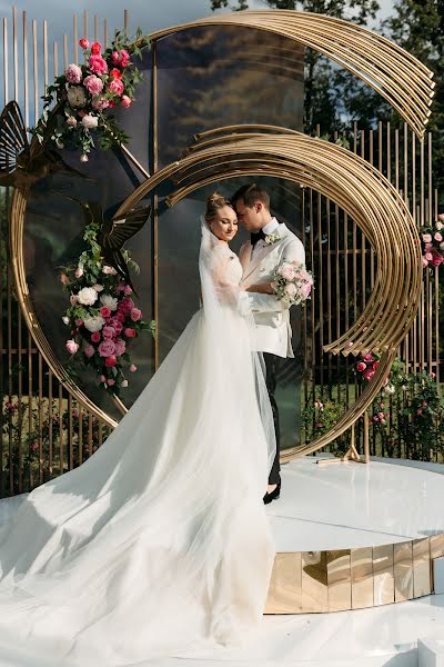 Wedding photographer Evgeniy Vedeneev (vedeneev). Photo of 29 December 2019